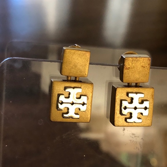 TORY BURCH•Vintage hanging square logo Earrings - Picture 10 of 16